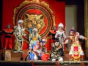 Di sản tuồng cổ Huế