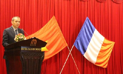 Chính phủ Pháp trao tặng Huân chương cho ông Nguyễn Văn Mễ và giáo sư Bửu Ý