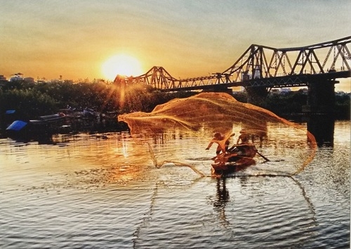 Triển lãm ảnh “Sắc màu cuộc sống”