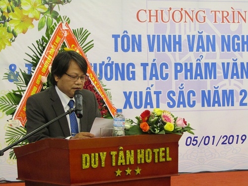 Tôn vinh văn nghệ sĩ và tặng thưởng tác phẩm, công trình VHNT xuất sắc năm 2018