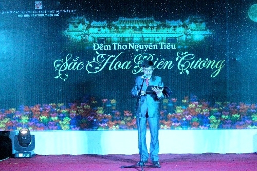 Đêm thơ Nguyên tiêu "Sắc hoa biên cương"