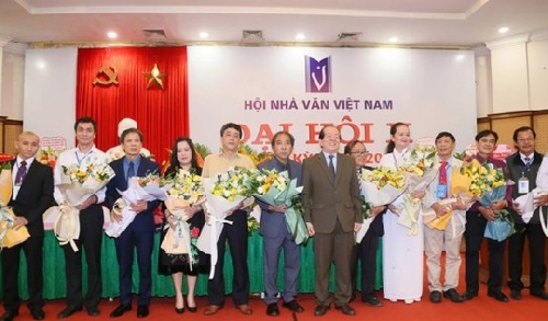 Đại hội Hội Nhà văn Việt Nam khóa X ra mắt Ban Chấp hành mới gồm 11 người