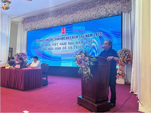 Nhìn lại chặng đường nửa thế kỷ văn học Việt Nam sau năm 1975