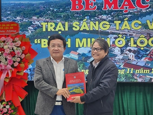 Bế mạc trại sáng tác VHNT "Bình minh ở Lộc An" năm 2025